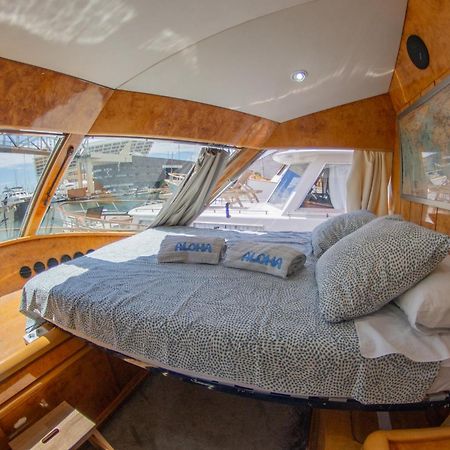 Boat Aloha Ξενοδοχείο Sant Adria de Besos Εξωτερικό φωτογραφία
