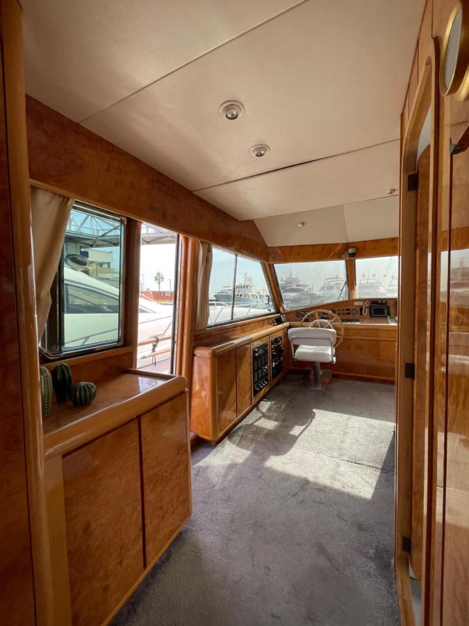 Boat Aloha Ξενοδοχείο Sant Adria de Besos Εξωτερικό φωτογραφία