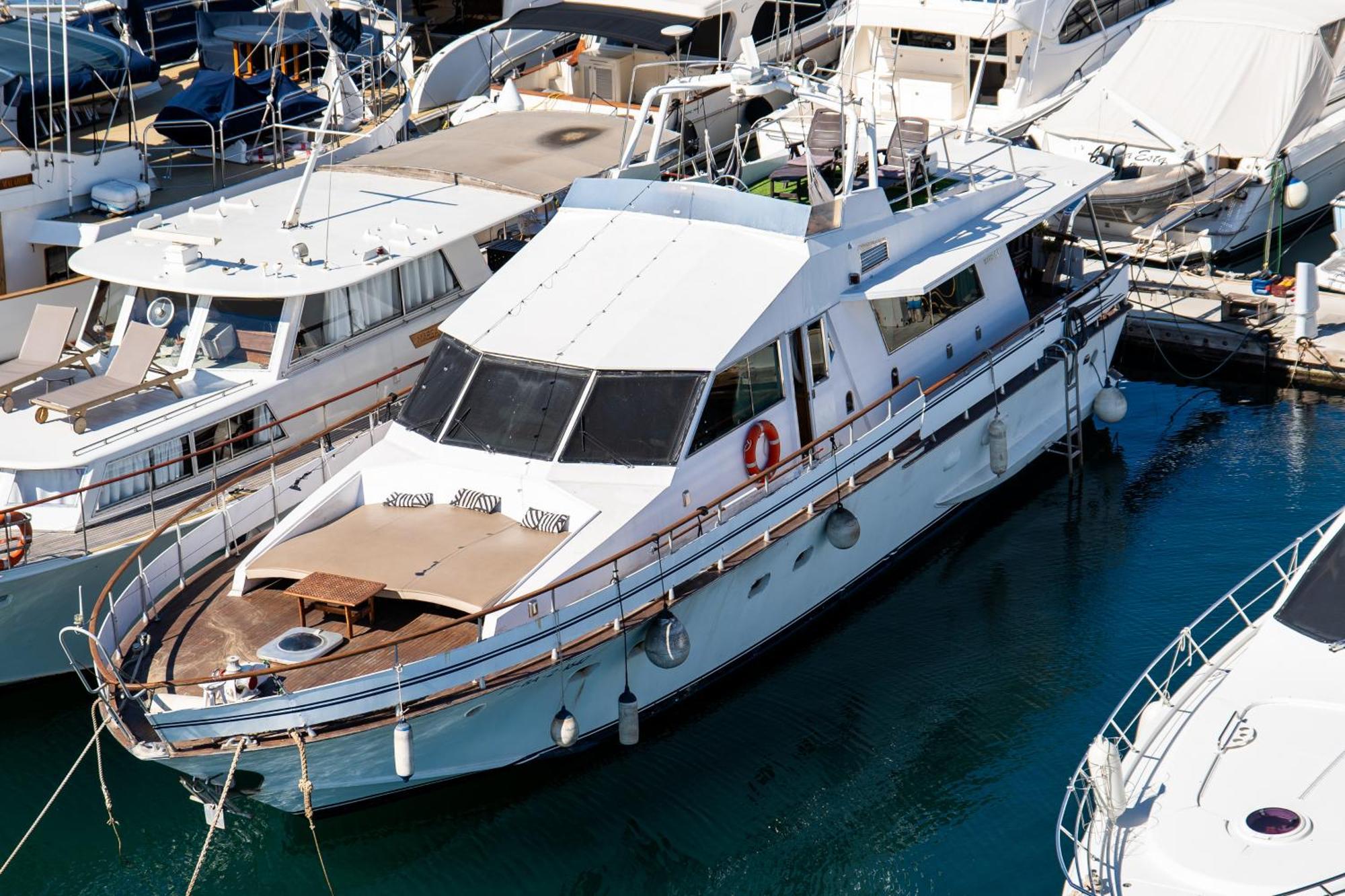 Boat Aloha Ξενοδοχείο Sant Adria de Besos Εξωτερικό φωτογραφία