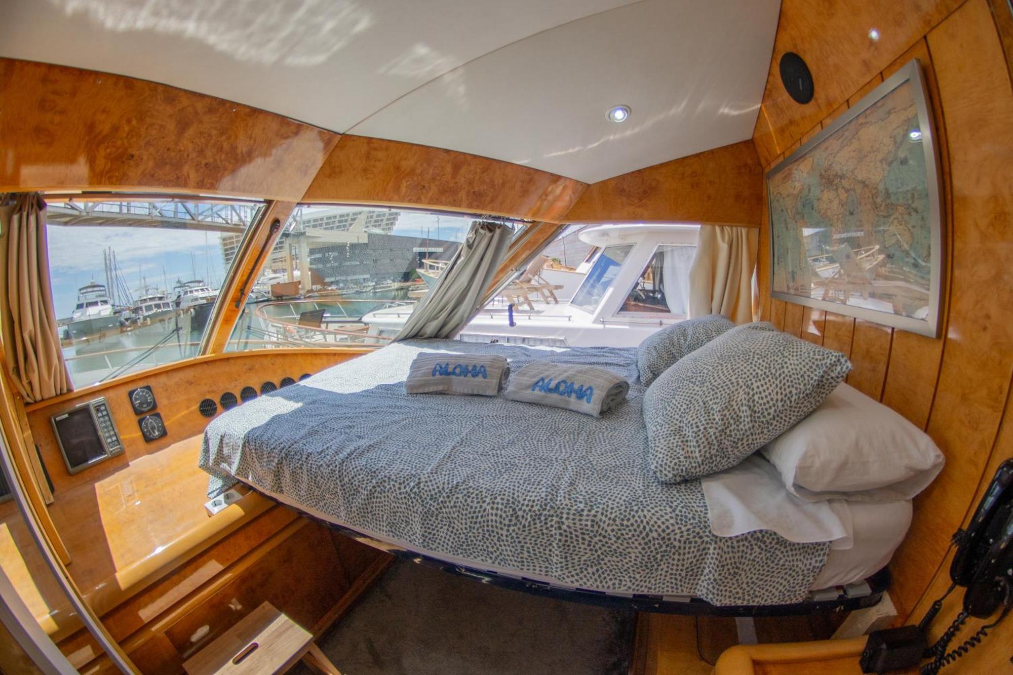 Boat Aloha Ξενοδοχείο Sant Adria de Besos Εξωτερικό φωτογραφία