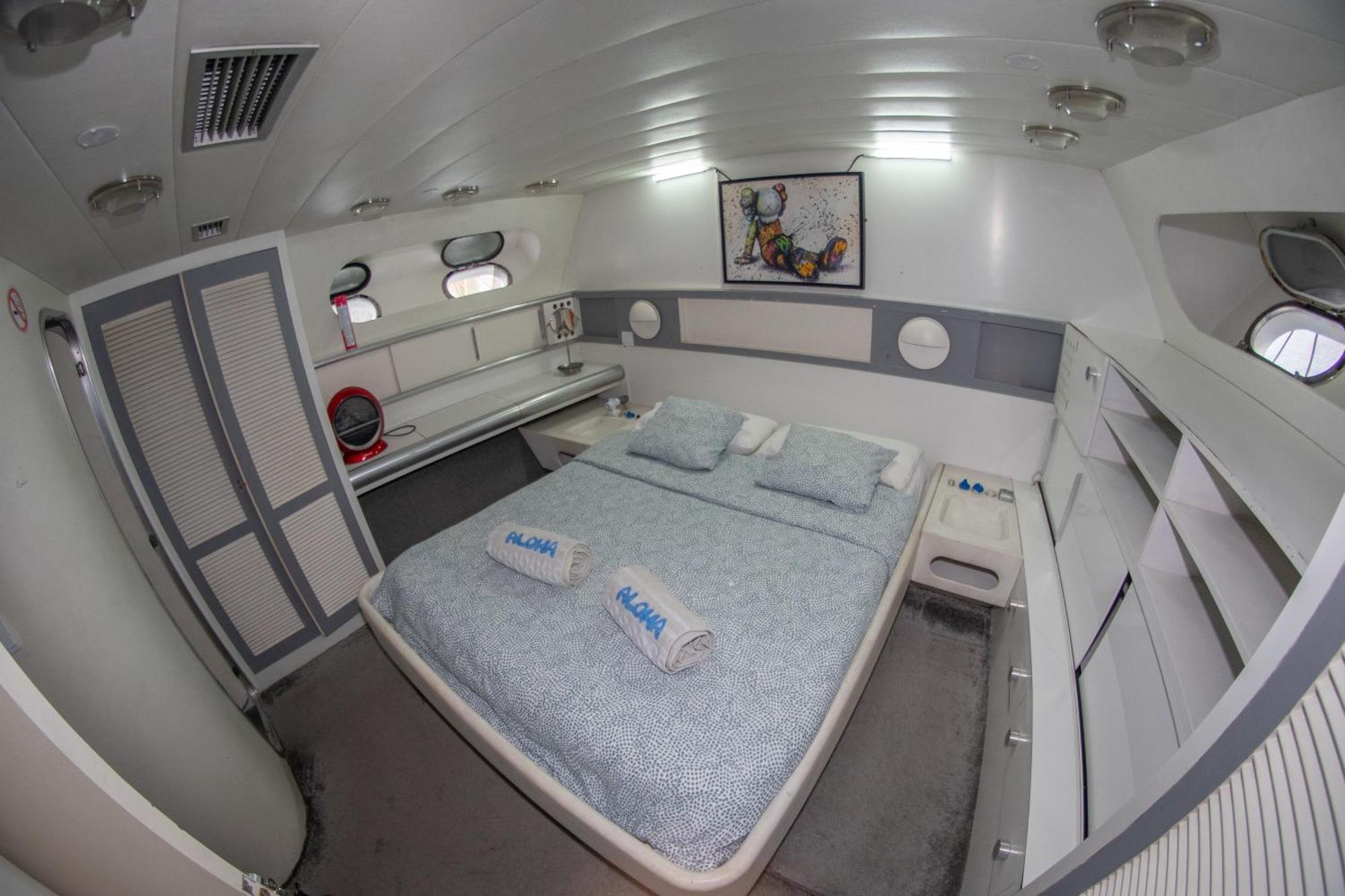 Boat Aloha Ξενοδοχείο Sant Adria de Besos Εξωτερικό φωτογραφία
