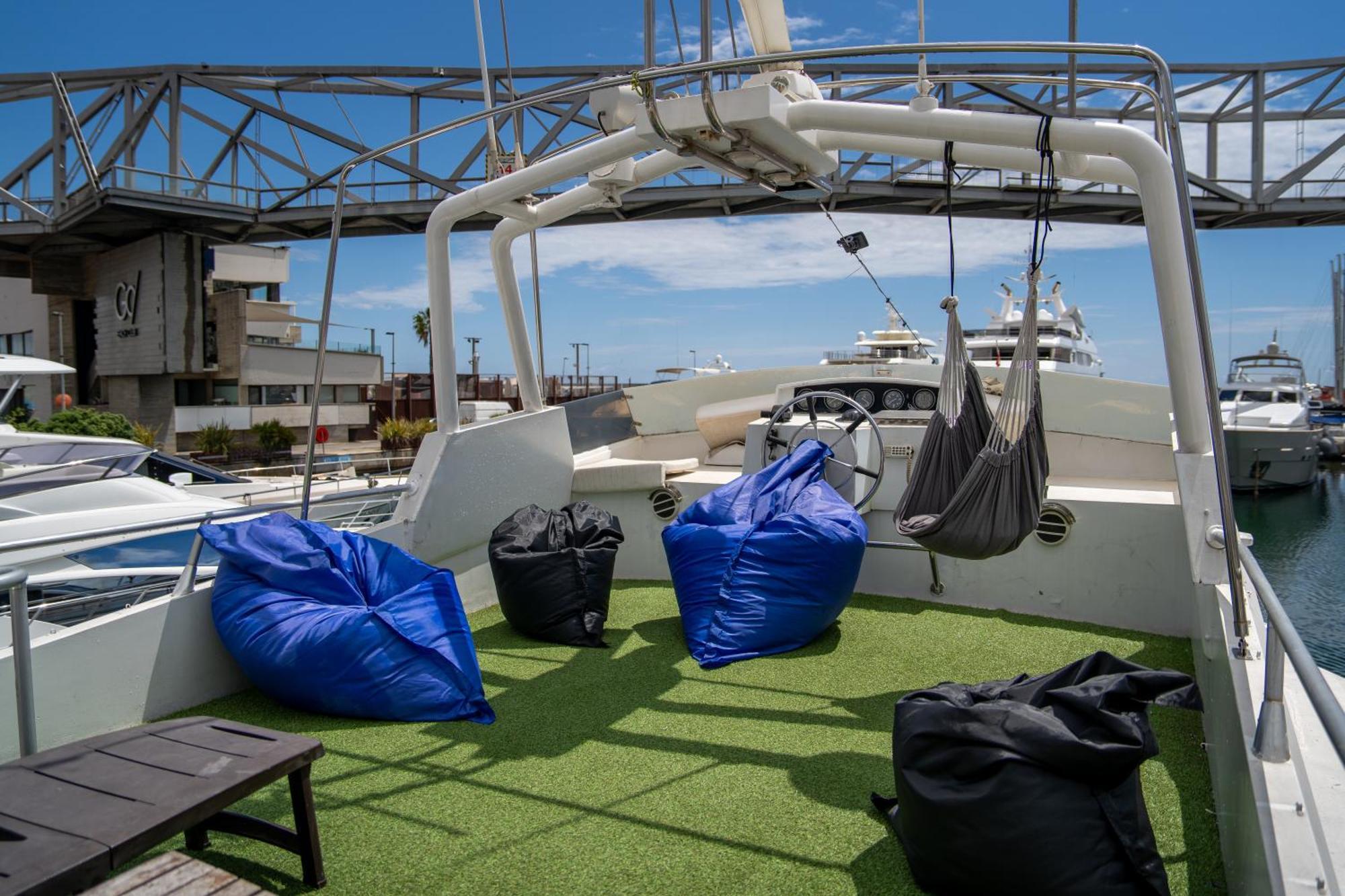 Boat Aloha Ξενοδοχείο Sant Adria de Besos Εξωτερικό φωτογραφία